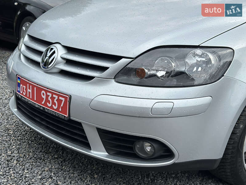 Хэтчбек Volkswagen Golf Plus 2008 в Староконстантинове