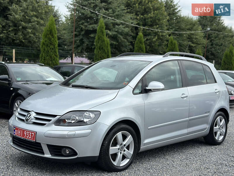 Хэтчбек Volkswagen Golf Plus 2008 в Староконстантинове