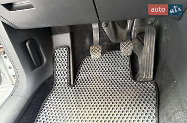 Хетчбек Volkswagen Golf Plus 2010 в 