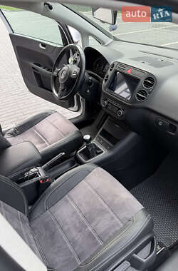 Хетчбек Volkswagen Golf Plus 2010 в 