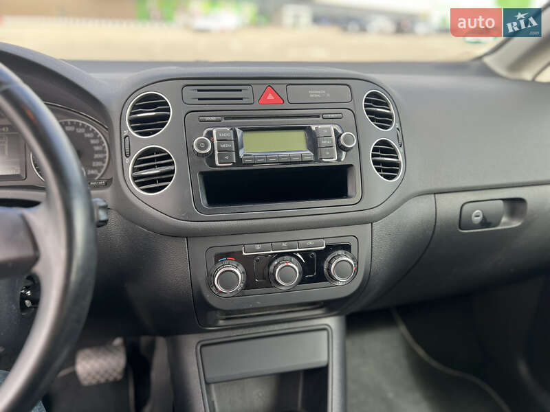 Хэтчбек Volkswagen Golf Plus 2009 в Киеве