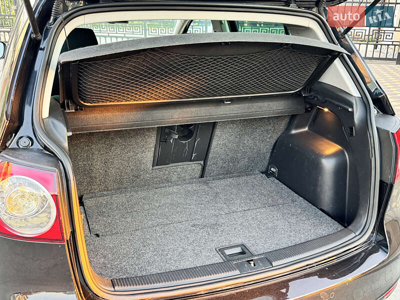 Хетчбек Volkswagen Golf Plus 2010 в Великій Багачці