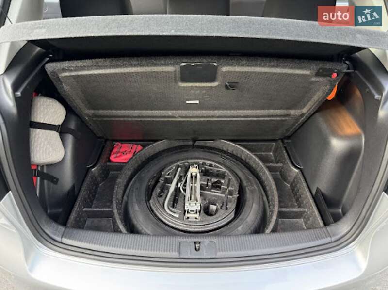 Хетчбек Volkswagen Golf Plus 2011 в Чернівцях