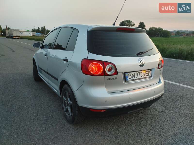 Хетчбек Volkswagen Golf Plus 2005 в Ромнах