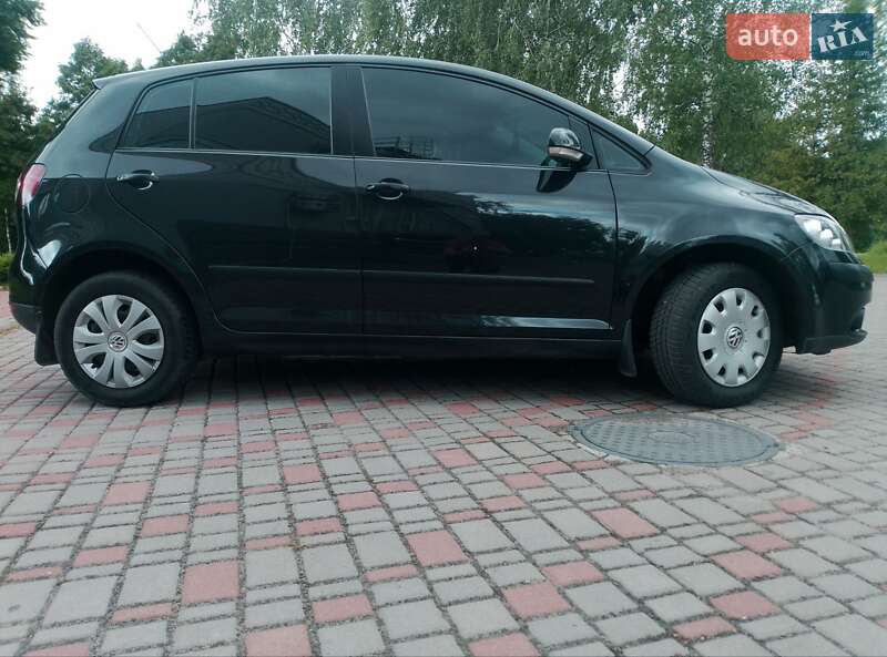 Хэтчбек Volkswagen Golf Plus 2005 в Лубнах
