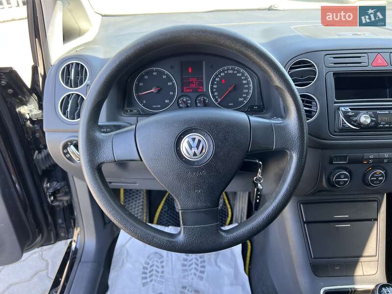Хетчбек Volkswagen Golf Plus 2006 в Нововолинську