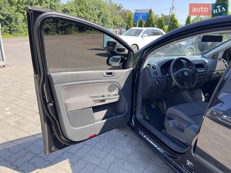 Хетчбек Volkswagen Golf Plus 2006 в Нововолинську