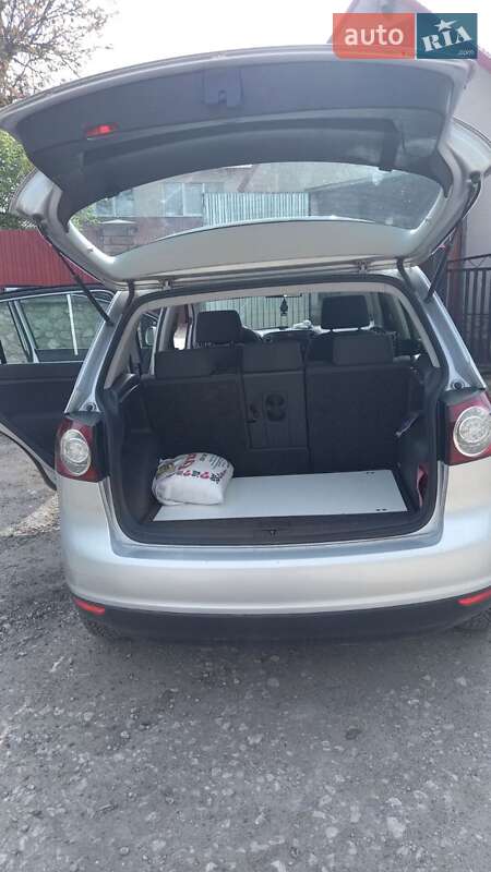 Хетчбек Volkswagen Golf Plus 2005 в Зборові