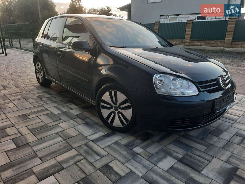 Хэтчбек Volkswagen Golf Plus 2006 в Костополе
