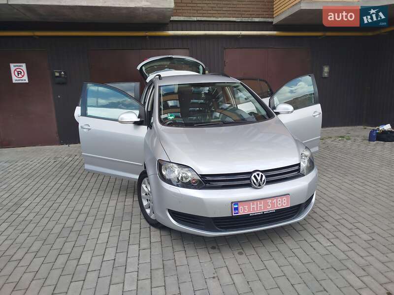 Хетчбек Volkswagen Golf Plus 2009 в Хмельницькому