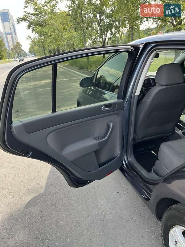 Хэтчбек Volkswagen Golf Plus 2007 в Киеве фото 10 Хэтчбек Volkswagen Golf Plus 2007 в Киеве