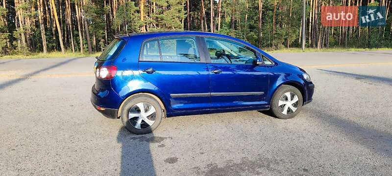 Хэтчбек Volkswagen Golf Plus 2006 в Ахтырке фото 15 Хэтчбек Volkswagen Golf Plus 2006 в Ахтырке