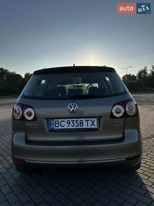Хэтчбек Volkswagen Golf Plus 2010 в Львове