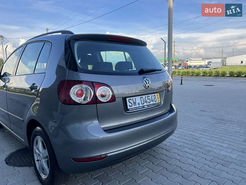 Хетчбек Volkswagen Golf Plus 2010 в Хусті