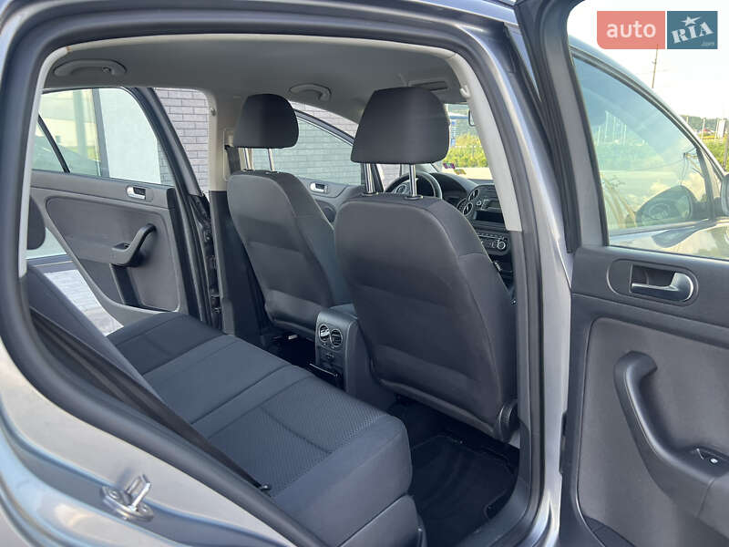 Хетчбек Volkswagen Golf Plus 2010 в Хусті