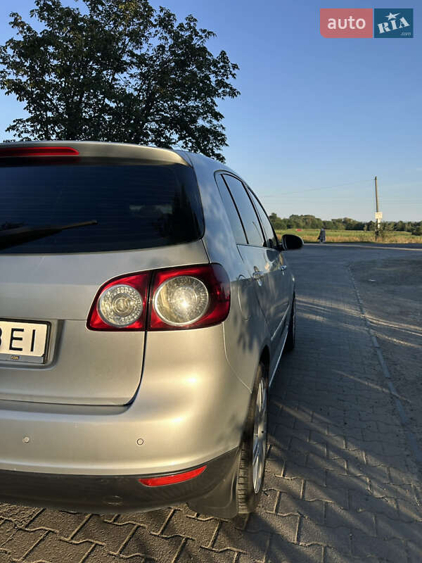 Хэтчбек Volkswagen Golf Plus 2005 в Черновцах