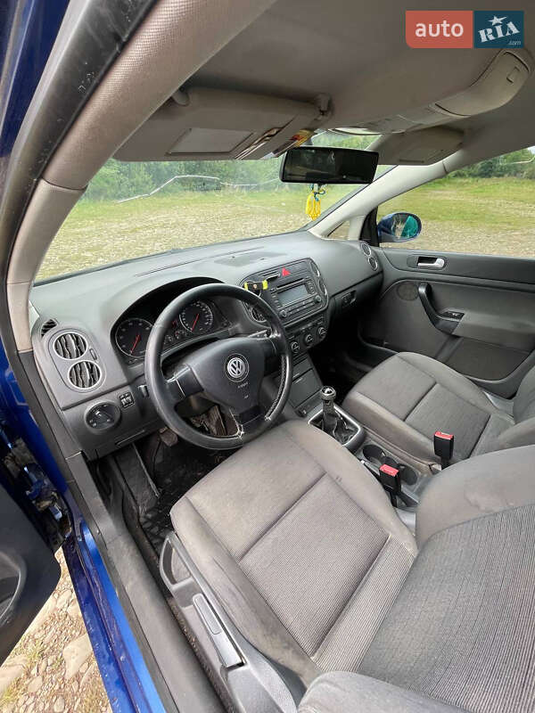 Хетчбек Volkswagen Golf Plus 2005 в Вигоді фото 21 Хетчбек Volkswagen Golf Plus 2005 в Вигоді