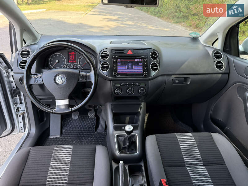 Хэтчбек Volkswagen Golf Plus 2008 в Ковеле