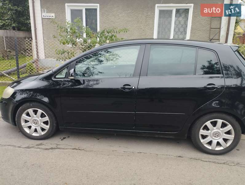 Хэтчбек Volkswagen Golf Plus 2005 в Ровно