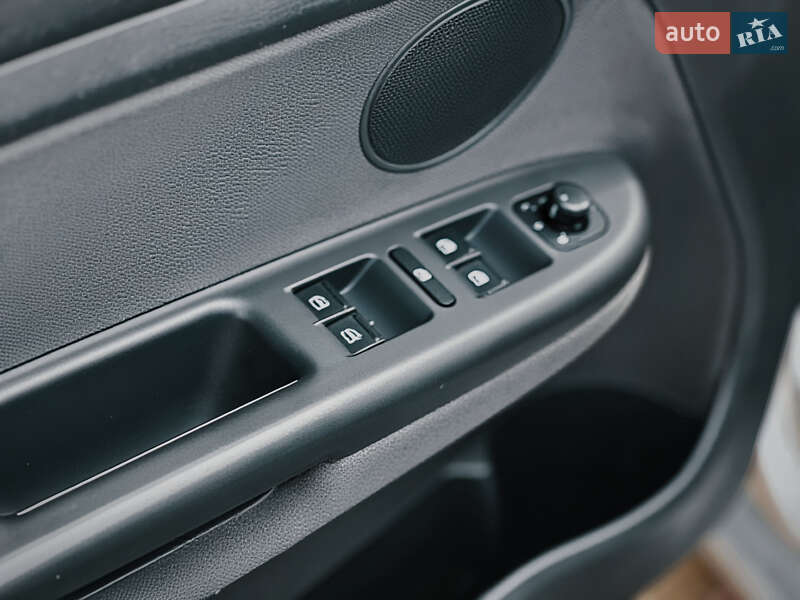 Хэтчбек Volkswagen Golf Plus 2006 в Костополе фото 14 Хэтчбек Volkswagen Golf Plus 2006 в Костополе