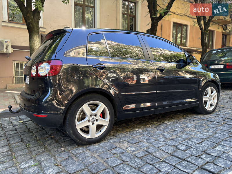 Хэтчбек Volkswagen Golf Plus 2006 в Черновцах