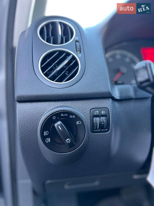 Хэтчбек Volkswagen Golf Plus 2008 в Киеве фото 60 Хэтчбек Volkswagen Golf Plus 2008 в Киеве