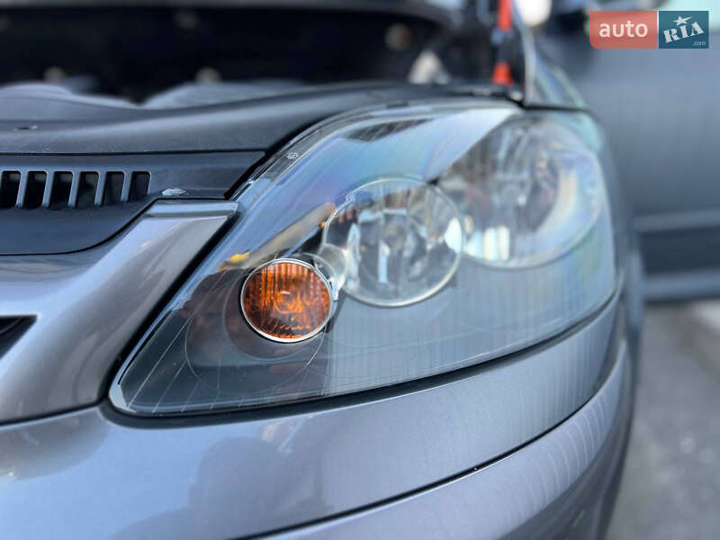 Хэтчбек Volkswagen Golf Plus 2008 в Киеве фото 64 Хэтчбек Volkswagen Golf Plus 2008 в Киеве