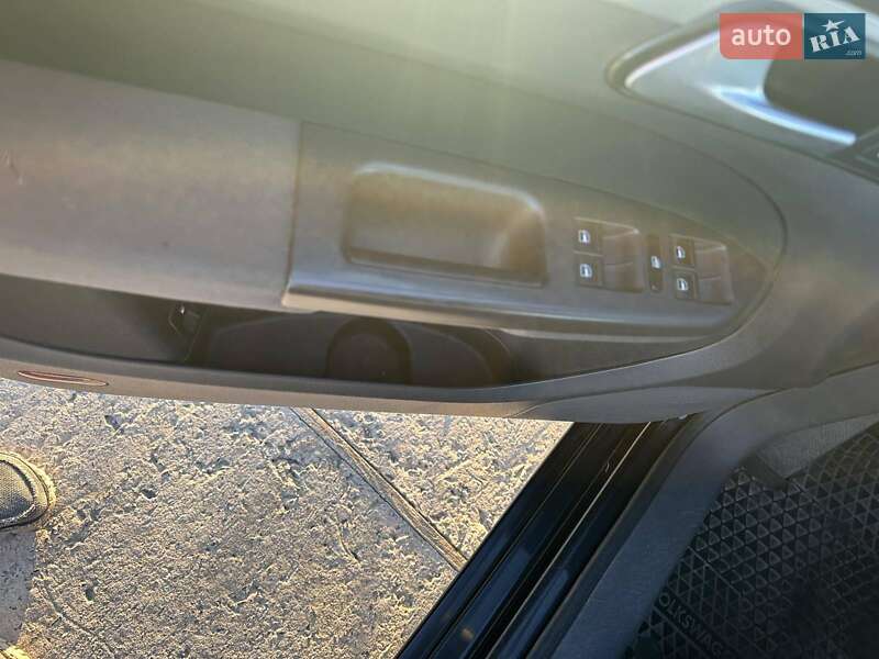 Хетчбек Volkswagen Golf Plus 2007 в Сарнах