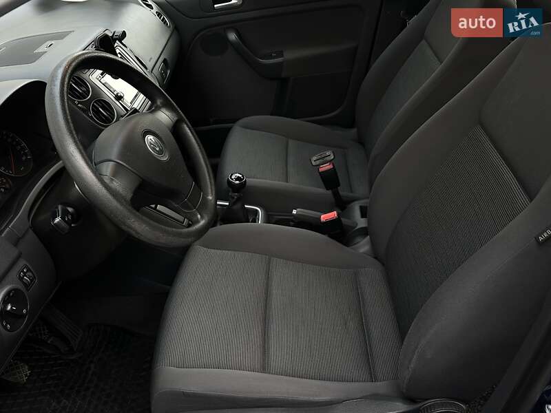 Хэтчбек Volkswagen Golf Plus 2005 в Ровно