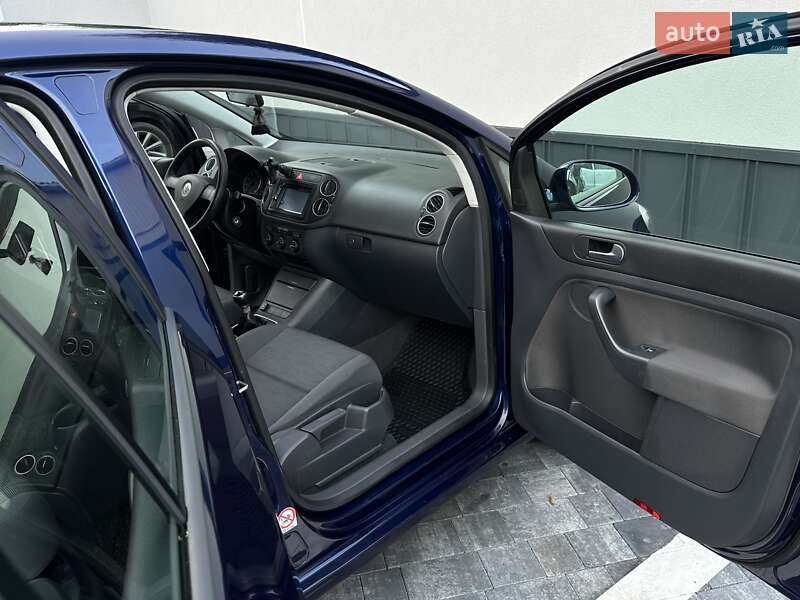 Хэтчбек Volkswagen Golf Plus 2005 в Ровно