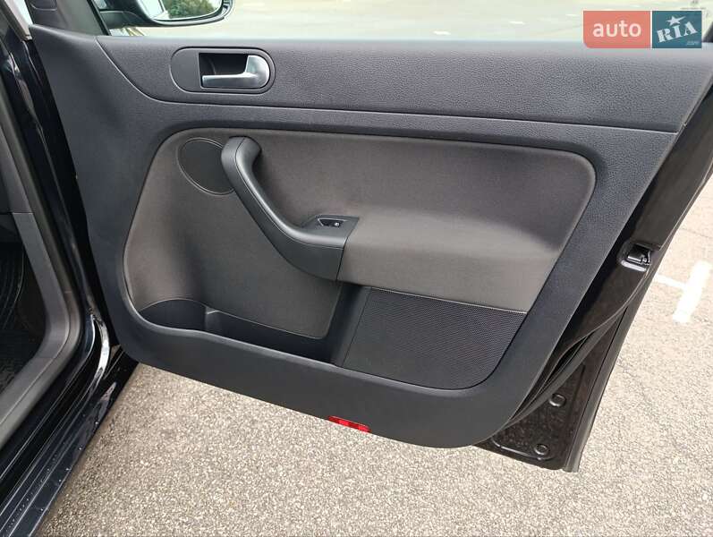 Хэтчбек Volkswagen Golf Plus 2012 в Киеве фото 30 Хэтчбек Volkswagen Golf Plus 2012 в Киеве