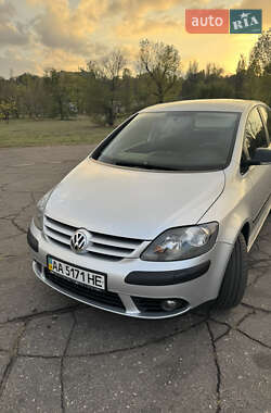 Хэтчбек Volkswagen Golf Plus 2008 в Каменском