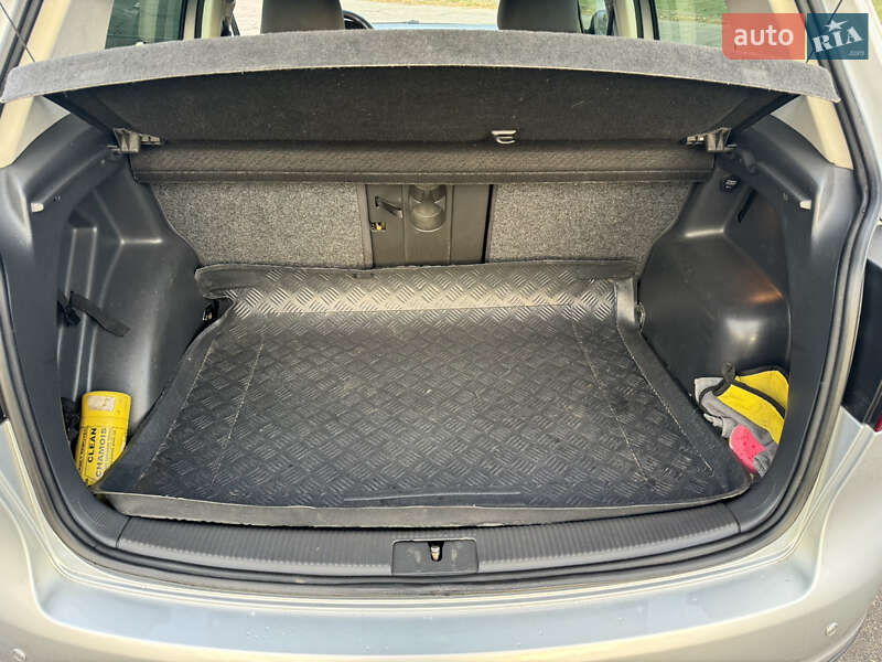 Хетчбек Volkswagen Golf Plus 2008 в Кам'янському фото 9 Хетчбек Volkswagen Golf Plus 2008 в Кам'янському