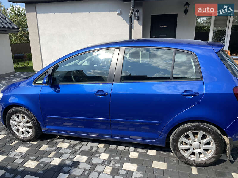 Хетчбек Volkswagen Golf Plus 2005 в Звягелі