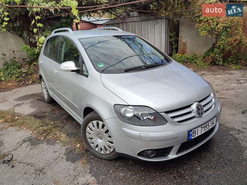 Хэтчбек Volkswagen Golf Plus 2007 в Кременчуге фото 3 Хэтчбек Volkswagen Golf Plus 2007 в Кременчуге