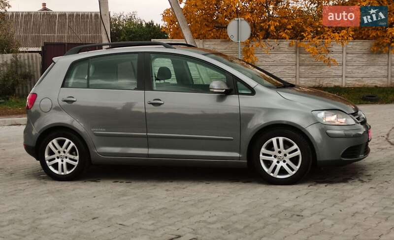 Хэтчбек Volkswagen Golf Plus 2008 в Полтаве