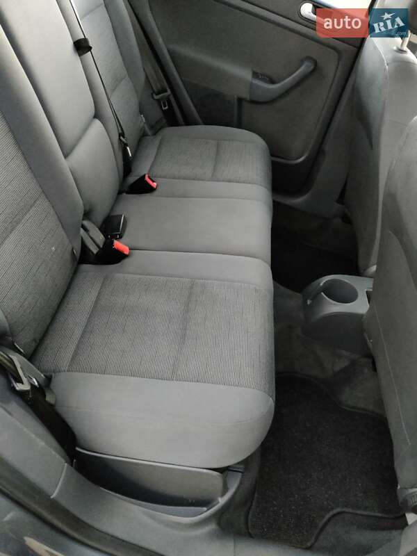 Хэтчбек Volkswagen Golf Plus 2006 в Барышевке