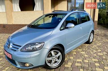Хэтчбек Volkswagen Golf Plus 2008 в Киеве