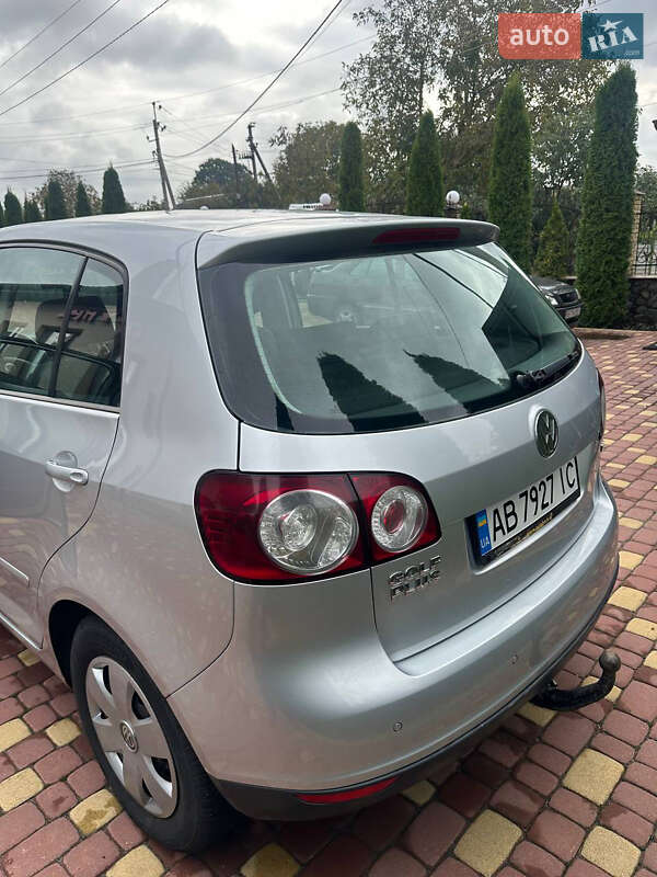 Хэтчбек Volkswagen Golf Plus 2005 в 