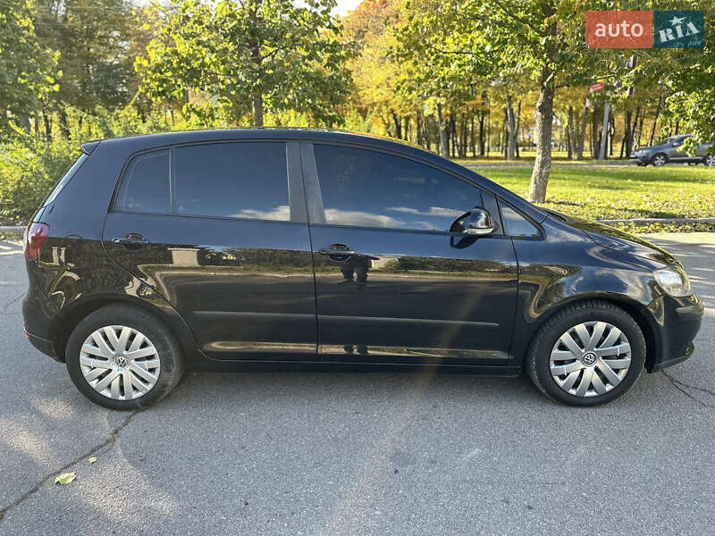 Хэтчбек Volkswagen Golf Plus 2005 в Умани