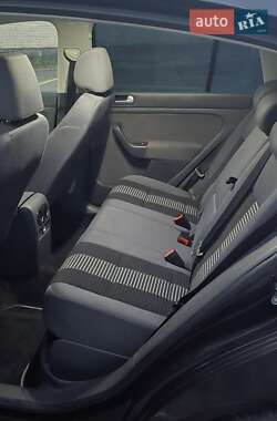 Хэтчбек Volkswagen Golf Plus 2008 в 