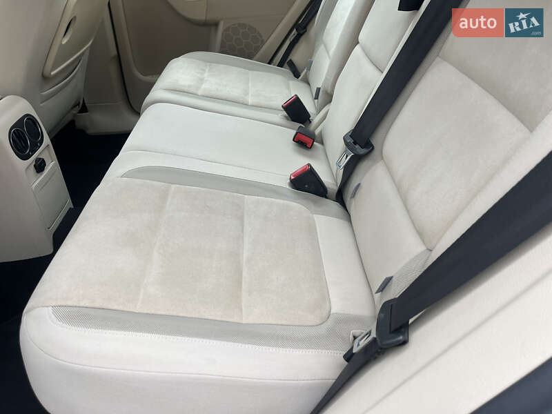 Хетчбек Volkswagen Golf Plus 2010 в Охтирці