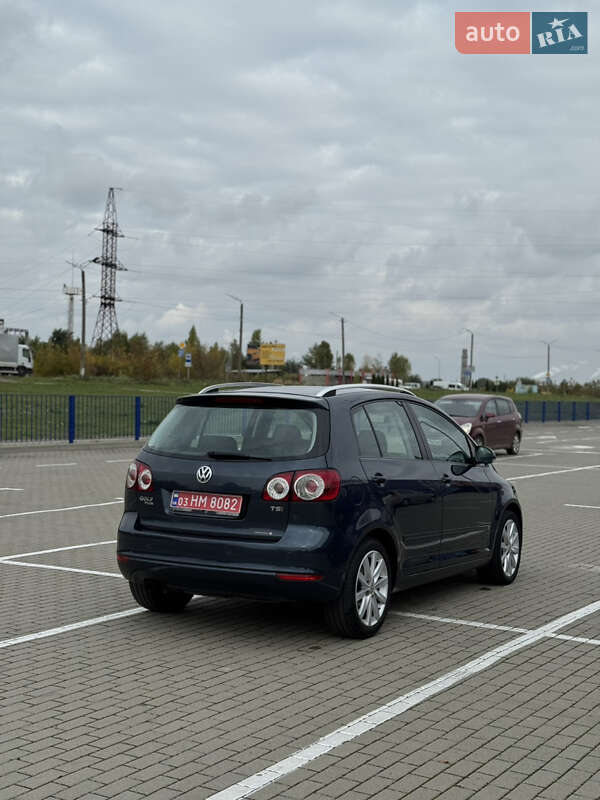 Хэтчбек Volkswagen Golf Plus 2009 в Нововолынске