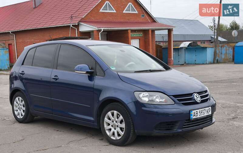 Хэтчбек Volkswagen Golf Plus 2006 в 
