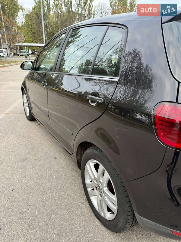 Хетчбек Volkswagen Golf Plus 2007 в Запоріжжі