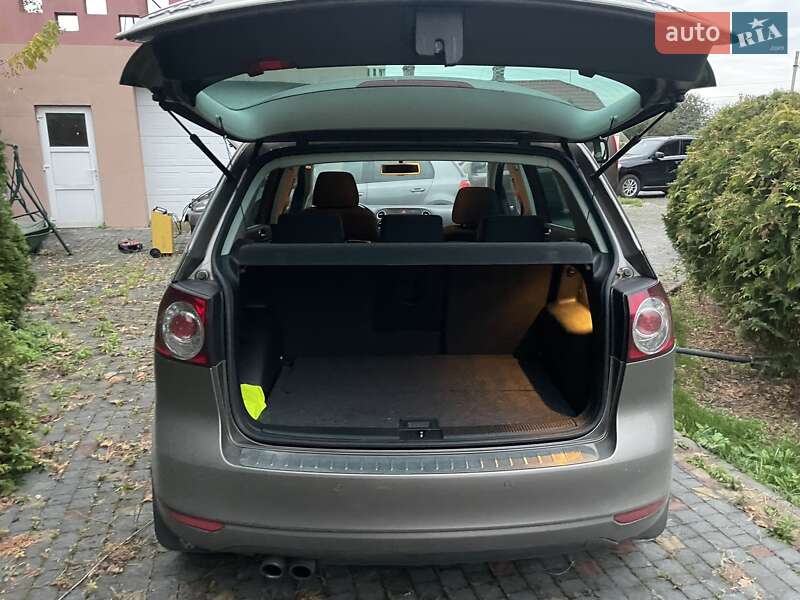Хэтчбек Volkswagen Golf Plus 2010 в Луцке фото 8 Хэтчбек Volkswagen Golf Plus 2010 в Луцке