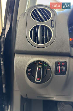 Хэтчбек Volkswagen Golf Plus 2006 в 