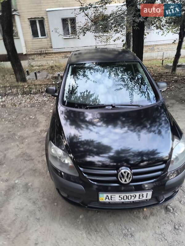 Хетчбек Volkswagen Golf Plus 2007 в Дніпрі