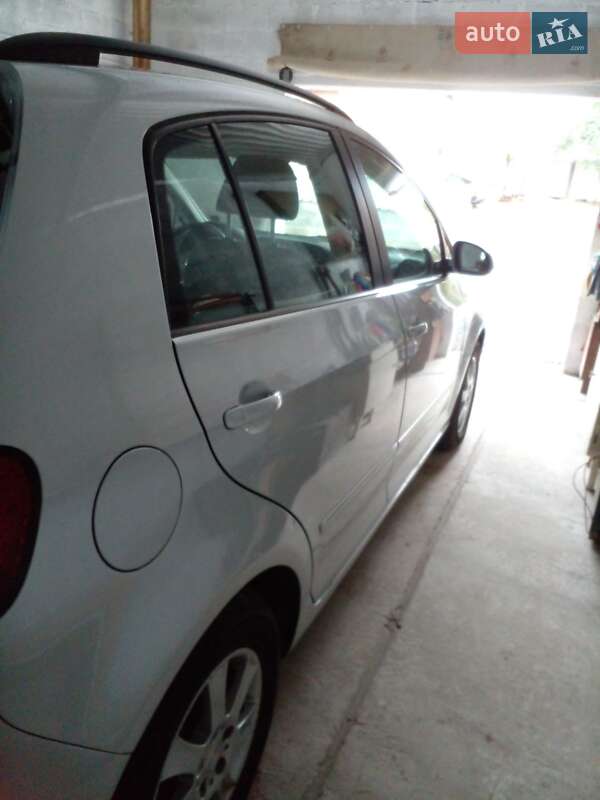 Хэтчбек Volkswagen Golf Plus 2009 в Ровно фото 4 Хэтчбек Volkswagen Golf Plus 2009 в Ровно