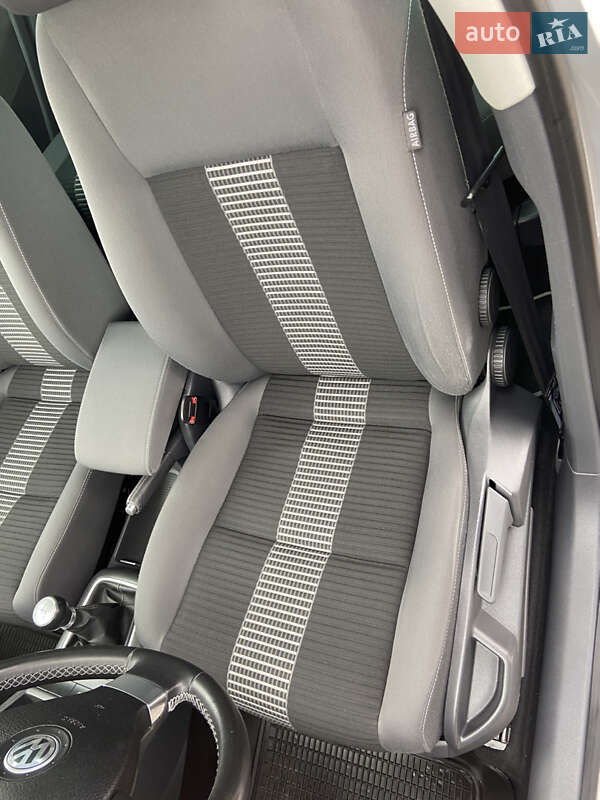 Хэтчбек Volkswagen Golf Plus 2009 в Ровно фото 28 Хэтчбек Volkswagen Golf Plus 2009 в Ровно
